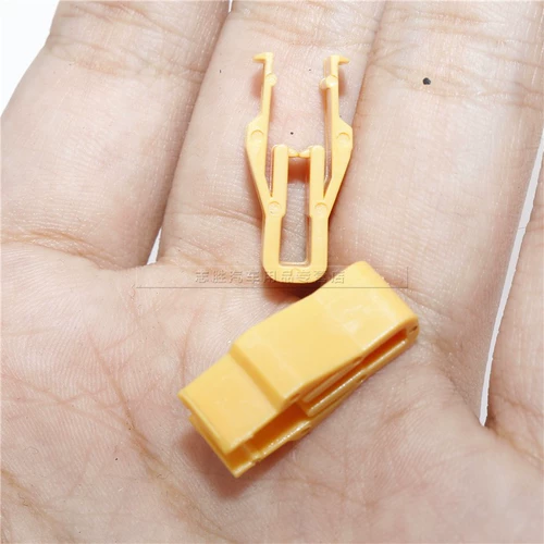 Общая автомобильная аудиосистема CDDVD, навигационная машина, зажим для панели, центральная консоль, приборная панель, железный лист, пластиковый зажим, коллекция