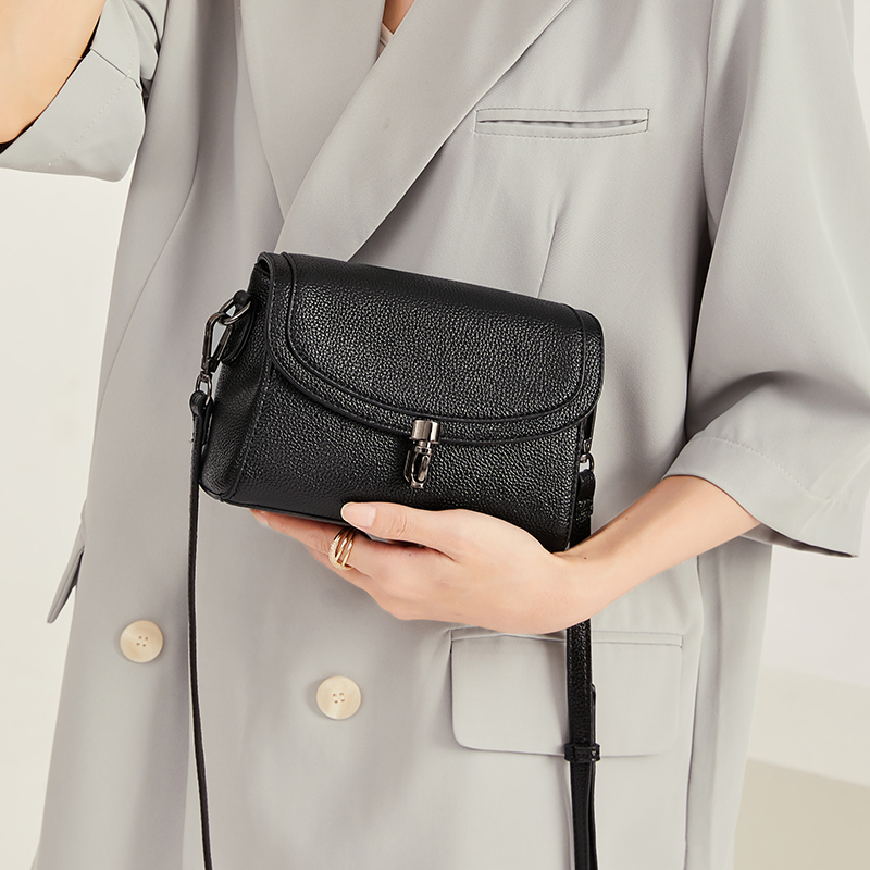 Rice Print Fashion Bag Package Women Bag 2021 New Casual 100 Hitch Shoulder Sloped Satchel Korean version minimalist Temperament Small Square Bag