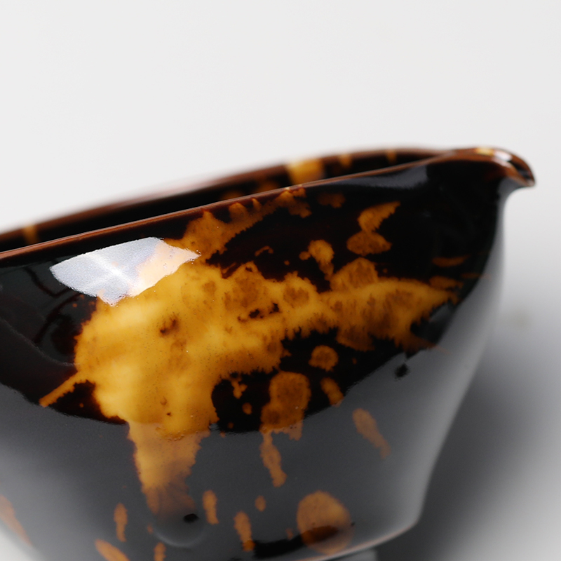 Feng Tao hawksbill pure manual throwing large well fair keller cup of tea is tea sea jingdezhen ceramic tea set