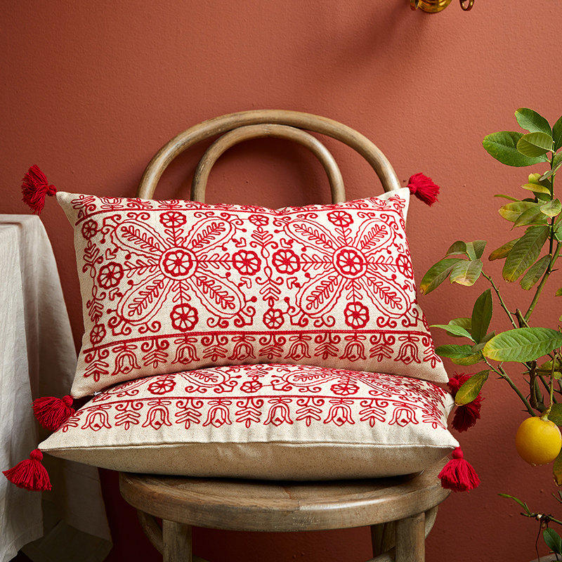 (Solitary) Planted Love Paper Window Red Light Extravagant Embroidery Hug Pillow Sofa Cushions Cover Office Pillow New Chinese Wedding