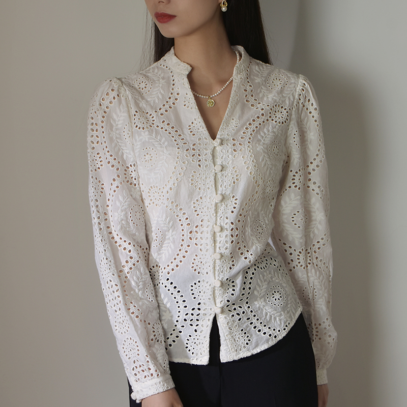 DEARJOANN French style retro white shirt pure cotton bubble sleeves hollowed-out embroidery lace shirt design feeling small 