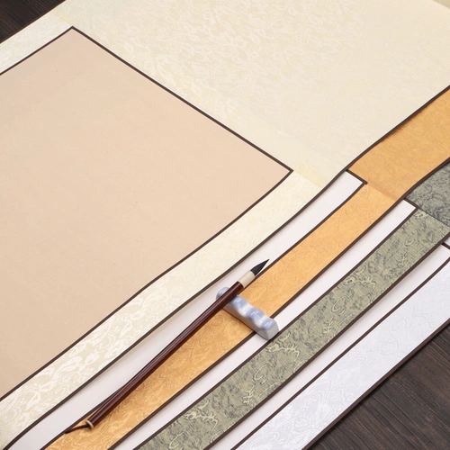 Пустая прокрутка вертикальная висящая вала в твердом переплете на горе рис бумага Белая антикварная живопись сердце четыре фута и три фута для открытия французской живописи