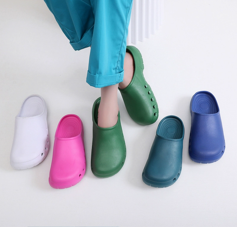 Operating room slippers women's non-slip medical surgical slippers laboratory intensive care unit nurse Baotou hole shoes summer thick sole