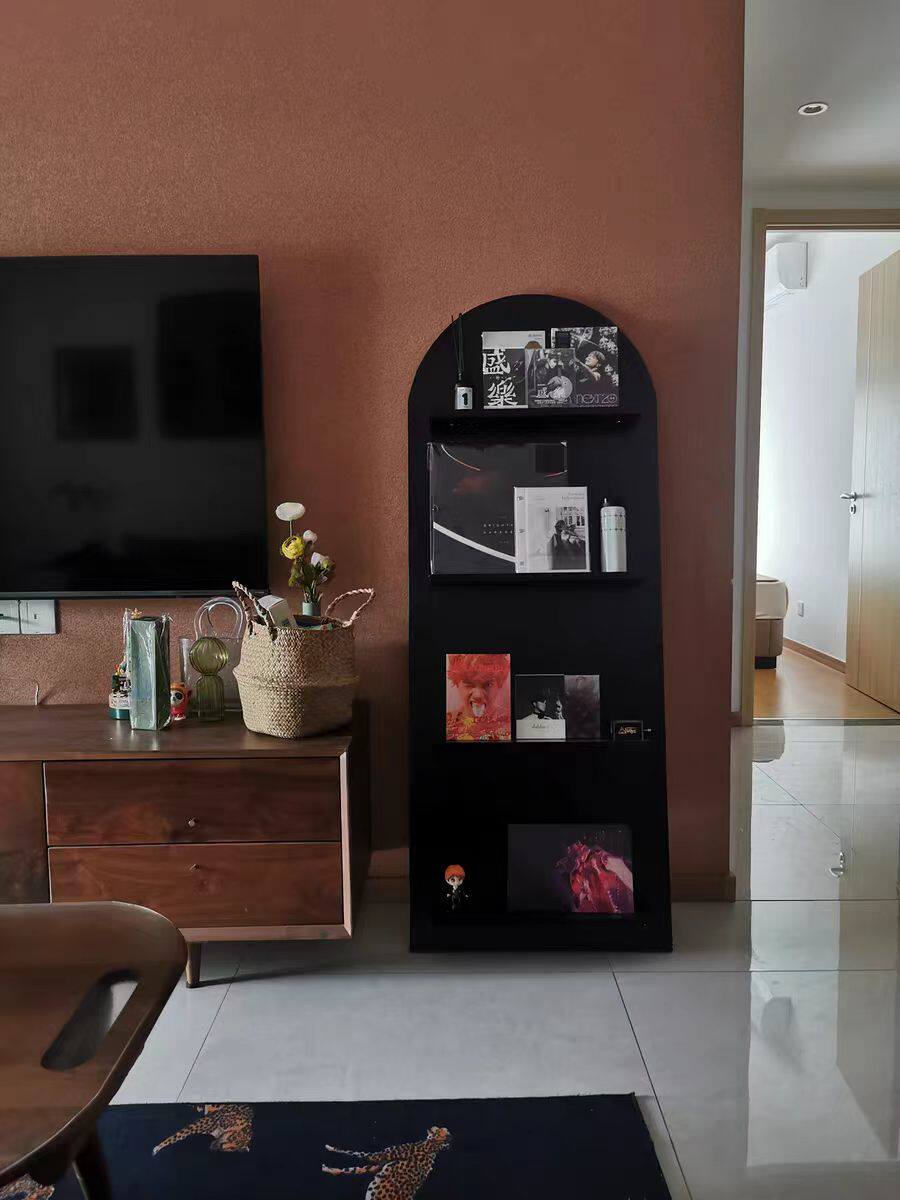 如何选择一款适合展会宣传的多功能中古杂志架?