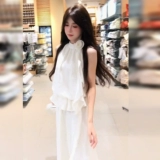 Высококачественное белое платье с подвесным воротником для отдыха на море для детей, лето 2025, новинка популярного горячего стиля, длинная юбка