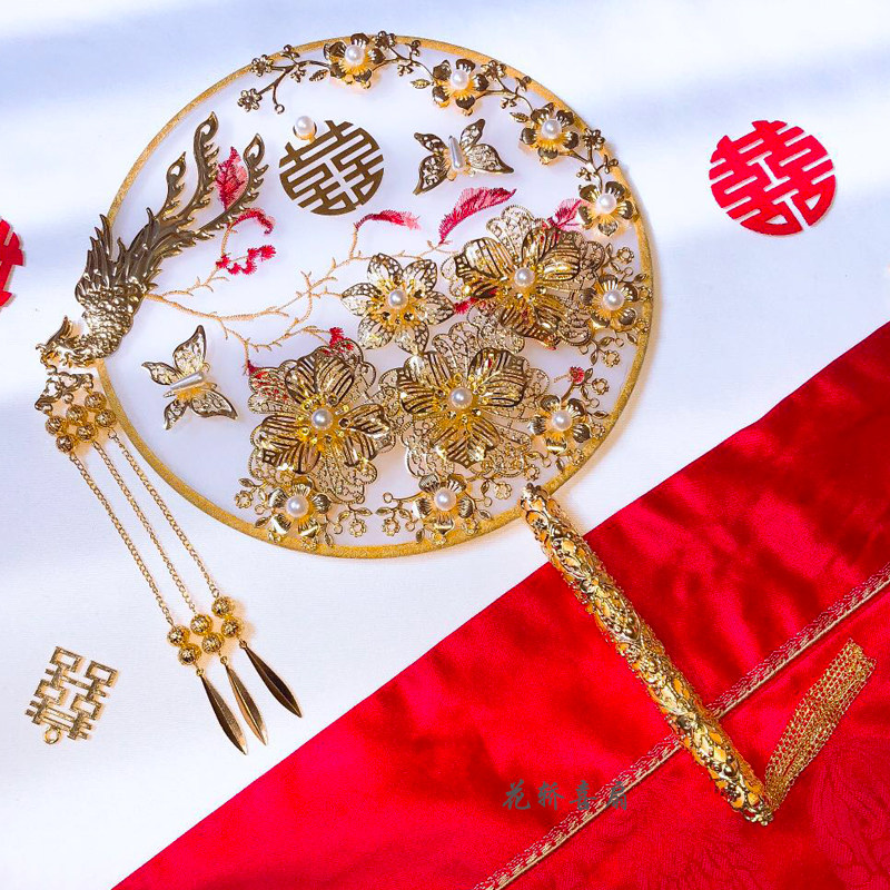 Xiu Ying bride fan fan fan Chinese wedding hand-held flower Xiuhe clothing handmade fan of finished product fan