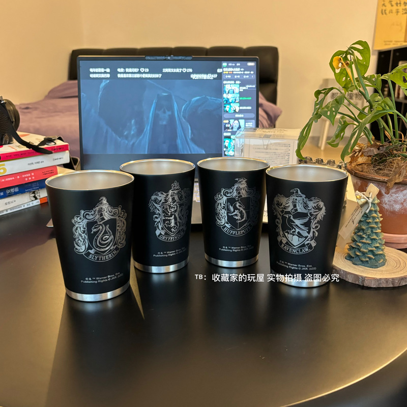 Japanese Genuine Harry Potter Badge Insulated Stainless Steel Cup, Dual-Use for Camping, Large Capacity, Lightweight Coffee Cup, Free Shipping Japanese Genuine Harry Potter Badge Insulated Stainless Steel Cup, Dual-Use for Camping, Large Capacity, Lightweight Coffee Cup, Free Shipping