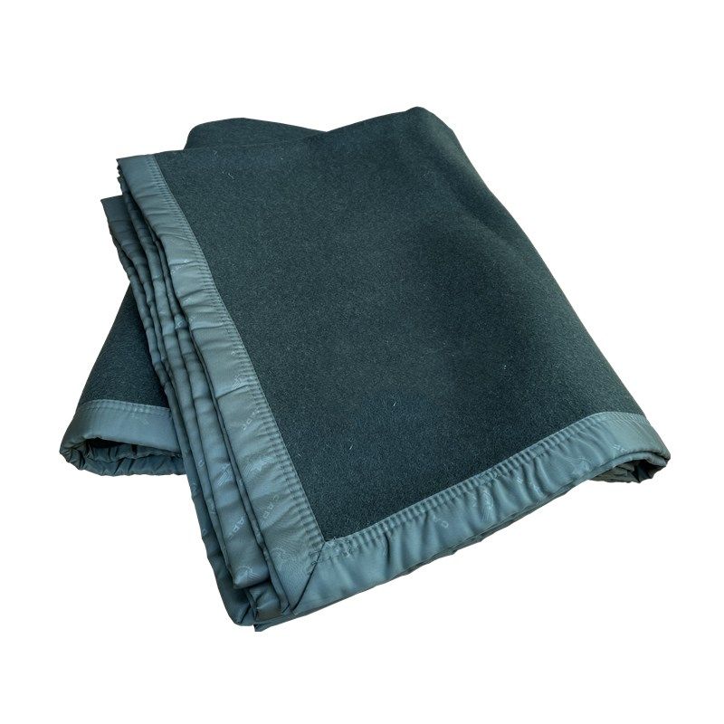 Z Olive green pure wool blanket anti-static dormitory household warm single carpet