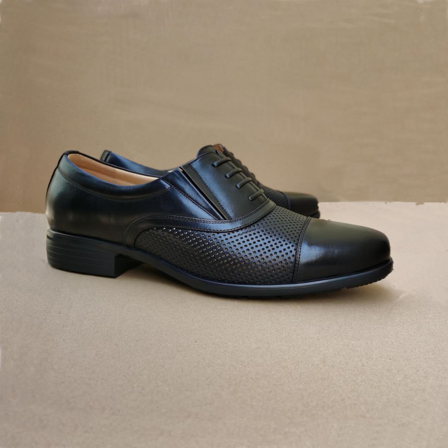 Chasing you running lost shoes ZP summer round head YMJ leather shoes light breathable elastic business leather sandals casual shoes