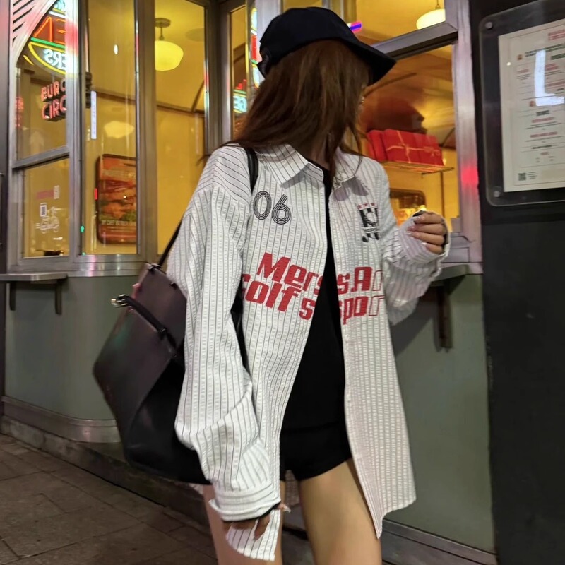 2026 New American-Style Letter Striped Long-Sleeve Shirt for Men and Women, Thin Loose Casual Sun-Protective Top for Autumn 2026 New American-Style Letter Striped Long-Sleeve Shirt for Men and Women, Thin Loose Casual Sun-Protective Top for Autumn