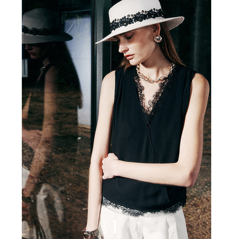 Double-Layered Georgette French Silk Lace Patchwork Sleeveless Vest for Women, Simple and Lazy Style, Mulberry Silk V-Neck Top for Summer