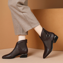 Roman sandals are brown with the new bauhead cooler boots in spring and autumn 2022