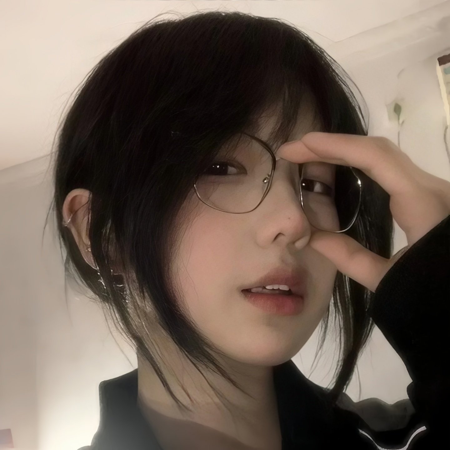 Xiaohongshu Style Eyebrow Line Half-Frame Glasses for Men and Women, Korean Fashion, Plain Look, Retro, Anti-Blue Light