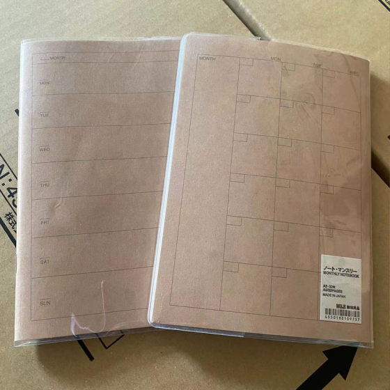 日本MUJI无印良品笔记本子素色月记周记付日程表计划本记事日程本