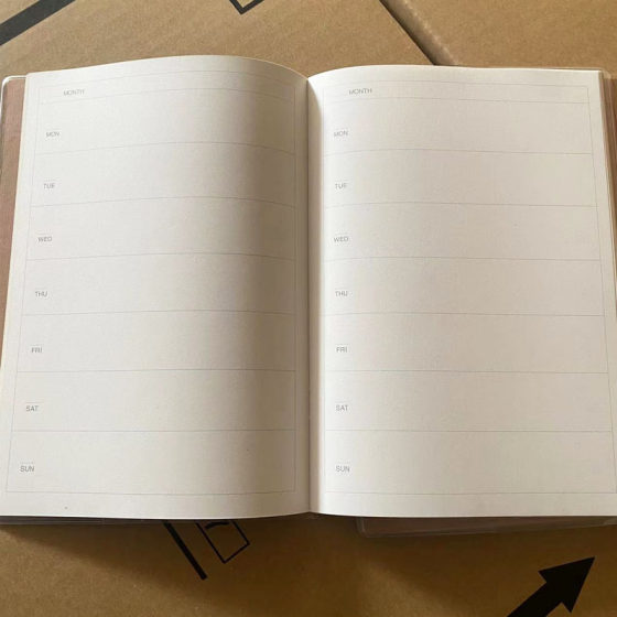 日本MUJI无印良品笔记本子素色月记周记付日程表计划本记事日程本