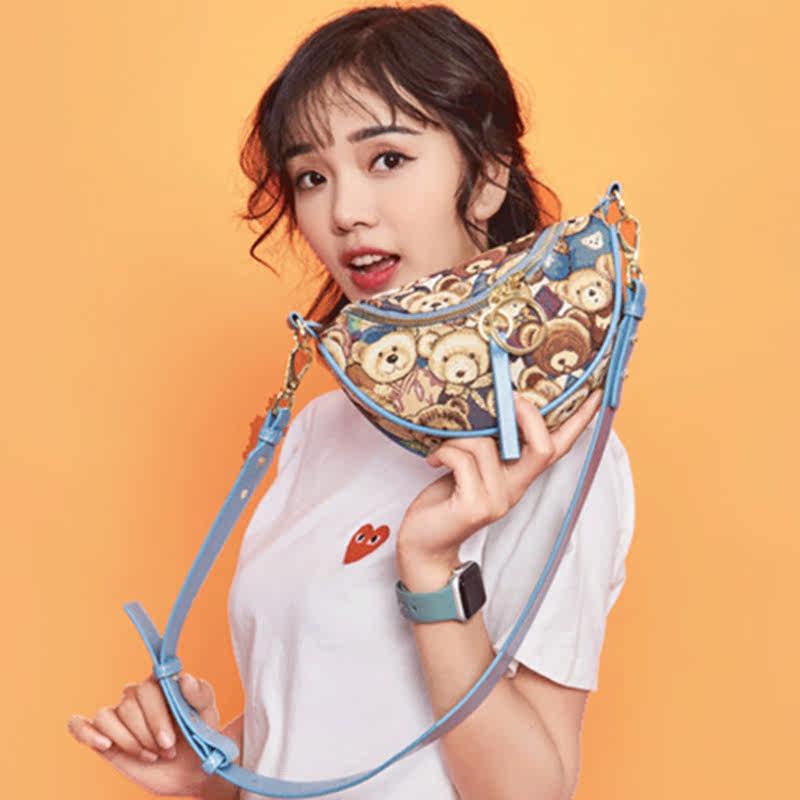Hong Kong light luxury brand ladies embroidered bear chest bag 2022 new trendy shoulder Messenger bag women's bag trendy brand small bag