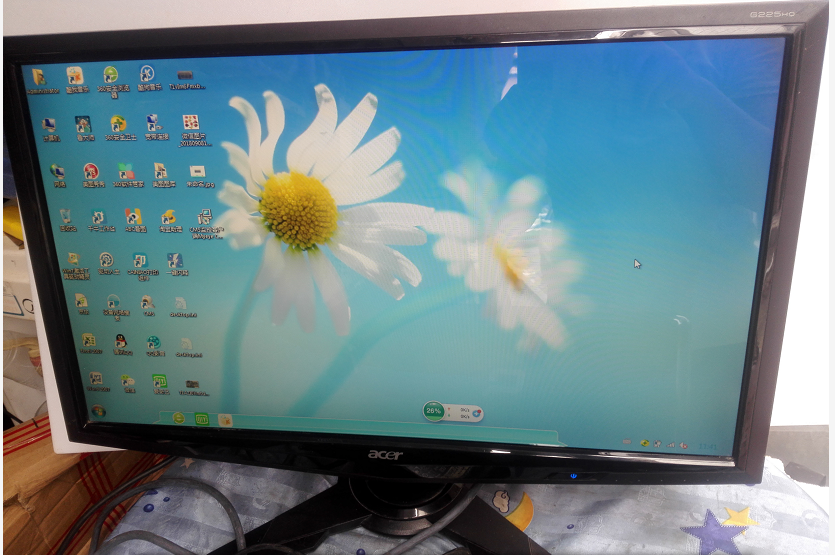 Acer Q225HQ モニター Acer Q225HQ 21 5-inch 22-inch LCD display second-hand