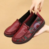 Слипоны, обувь, нескользящие туфли для матери, осенние, мягкая подошва, для среднего возраста