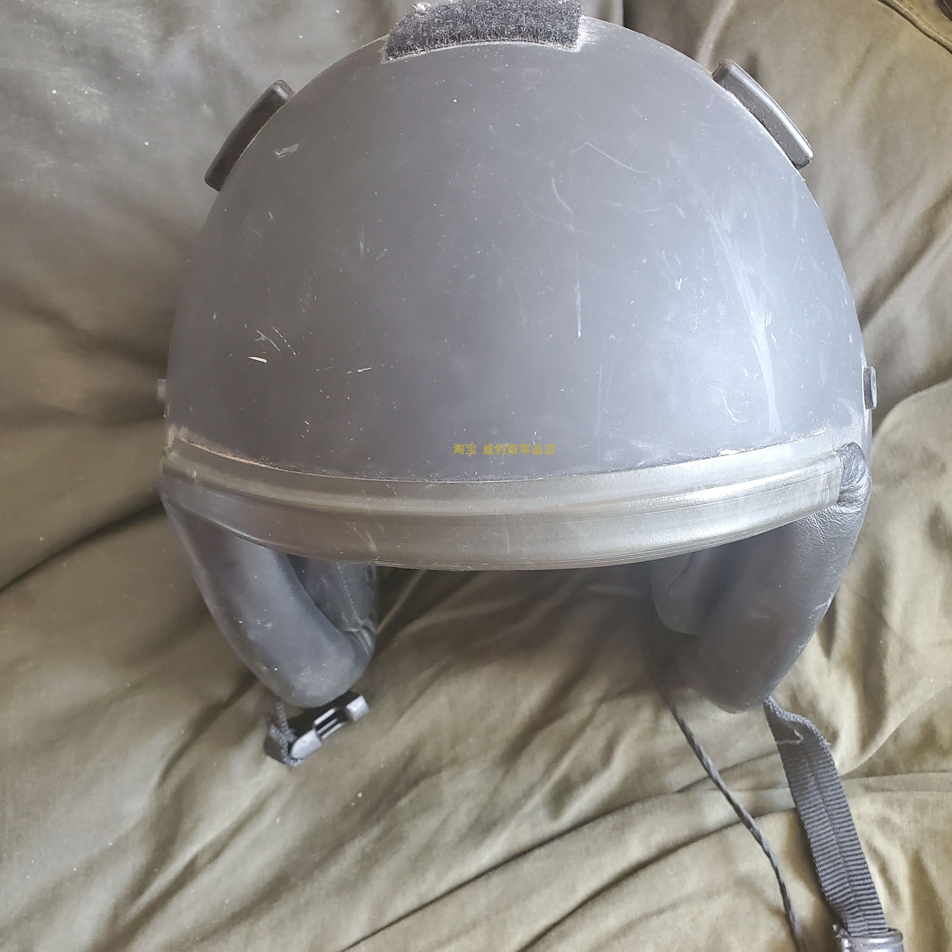 Active U.S. military version of the original SEAL HALO high jump low open HGU-55 skydiving anti-collision helmet