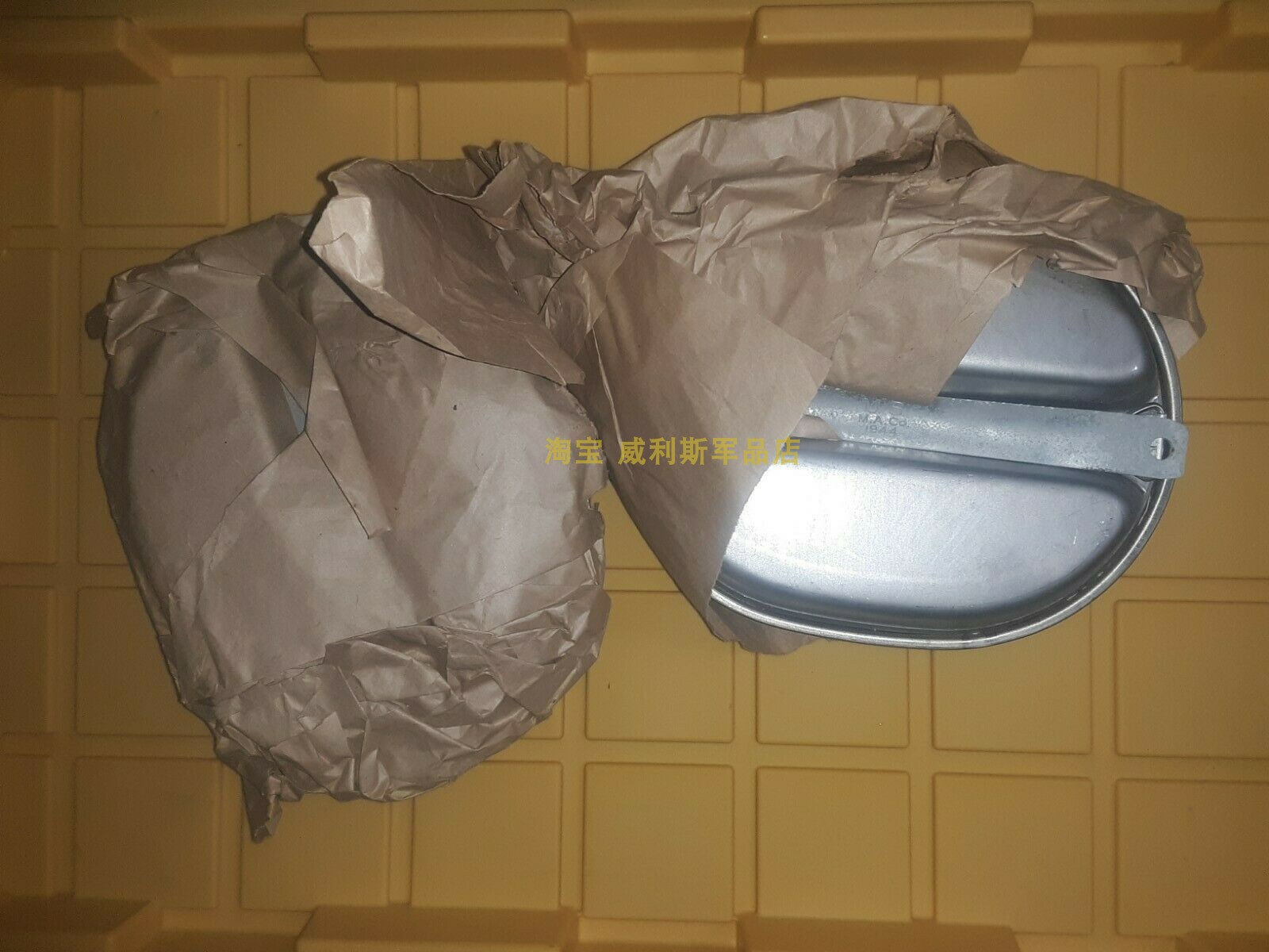 Brand new unused 1944 World War II US military version of the original Army Marine Corps stainless steel lunch box