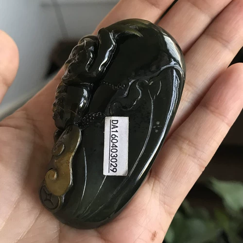 Ручка из нефрита, украшение в руку