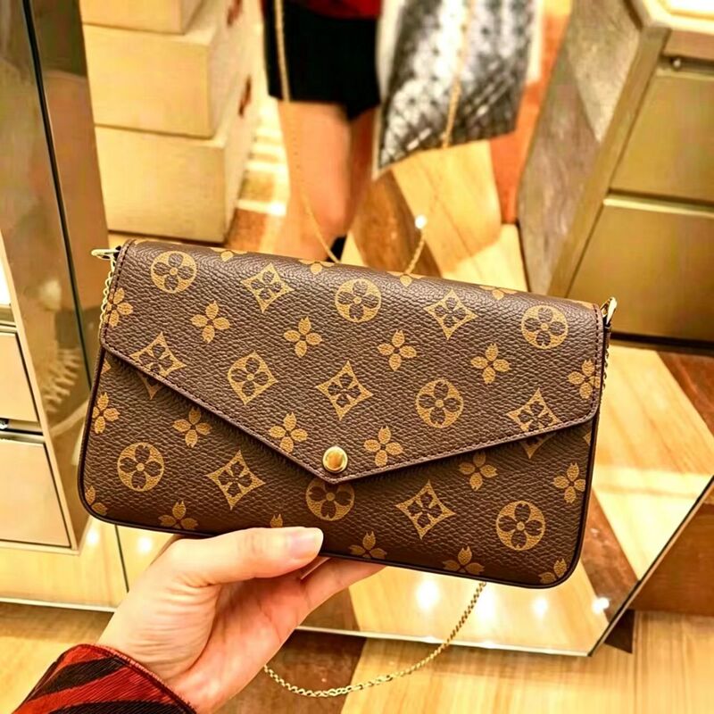 Hong Kong Exclusive Store Vintage Three-In-One Envelope Bag 2026 New Model High-End Genuine Leather Chain Bag Single Shoulder Crossbody Small Bag
