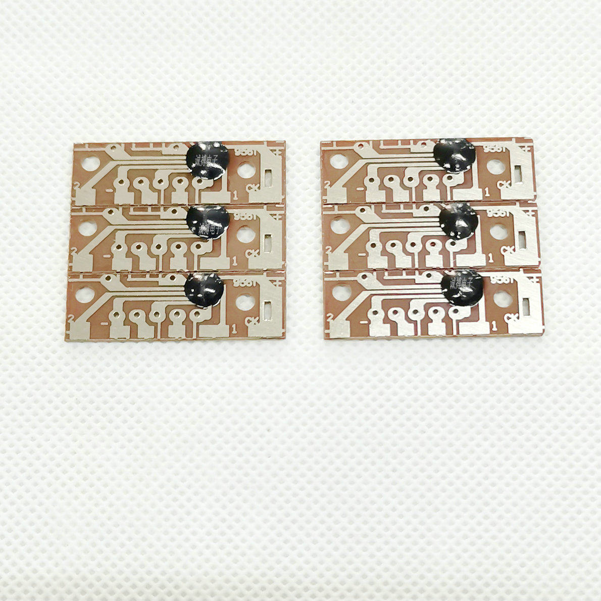 Four - sound alarm chip 9561 Music IC chip integrated circuit block