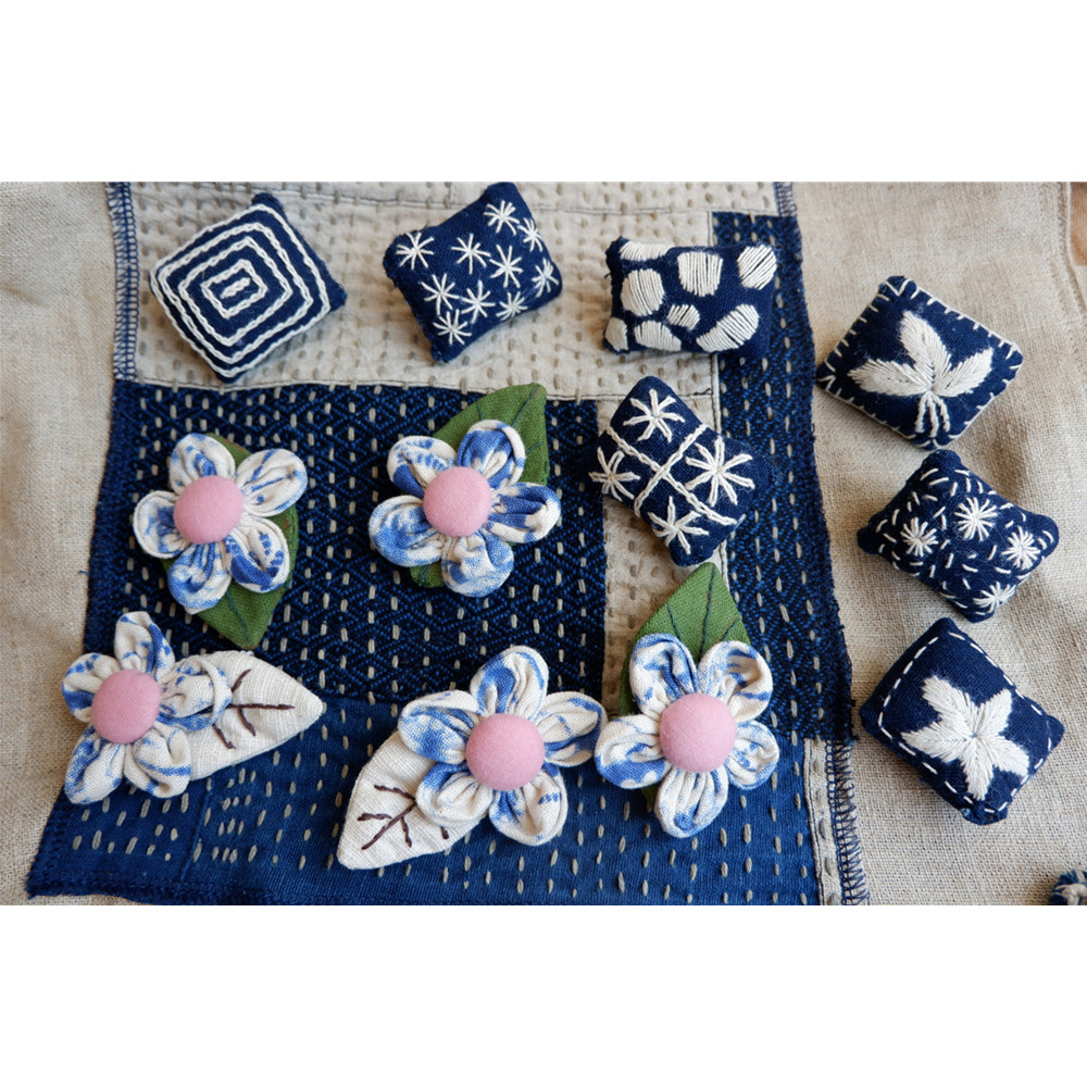 New Japanese Thai embroidered blue dyed brooch Colored floret brooch