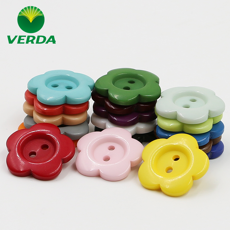 Color button resin cartoon children's button Children's clothing baby button clothing button handmade DIY plum blossom small button
