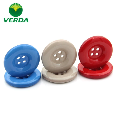 Красочная смола с четырьмя глазами черная кнопка круглой кнопки Кнопка одежды детская одежда ручной работы