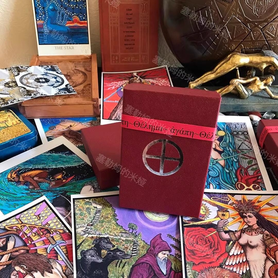 78枚のカードからなる、輸入されたオリジナル「タブラ・ムンディ・タロット」世界地図デッキ。