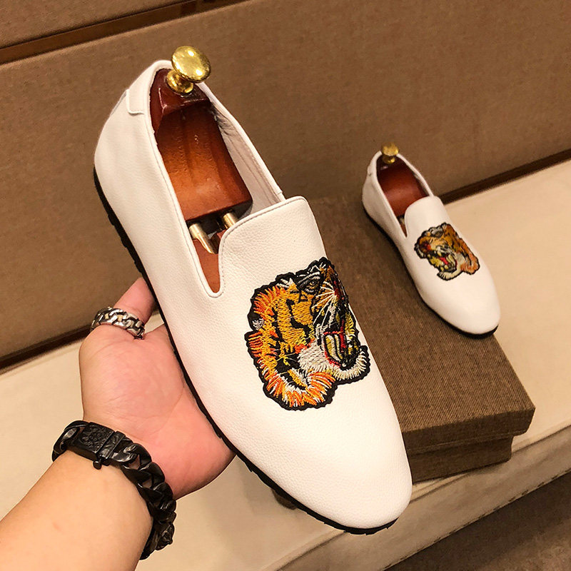 Official website Flagship Cool tiger head One foot pedal men's shoes genuine leather frosting pimples Korean version Tide Casual Sloth Pimple Acne Shoes