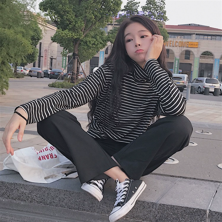 Phiên bản Hàn Quốc của mạng đỏ nhanh đỏ người đẹp lớn với cùng một đoạn bf tinh thần xu hướng cá tính tay dài nữ xã hội áo thun mùa thu
