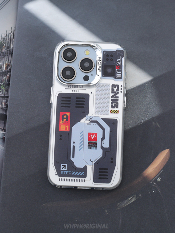 Mechanical Circuit Board MagSafe 15, 14, 13, 12, 11 iPhone Case