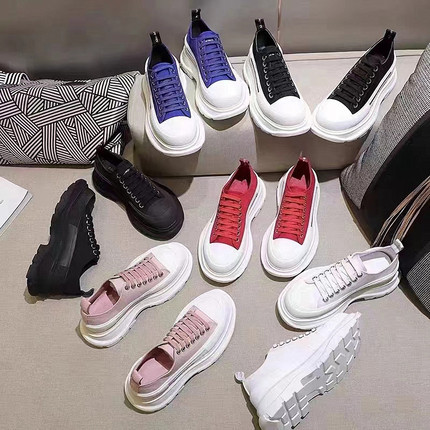 2026 Hao Ge Ge Thick-Soled Canvas Shoes for Women, Height-Increasing, Fashionable, Super Popular, Versatile, Flat Lace-Up Casual Platform White Shoes