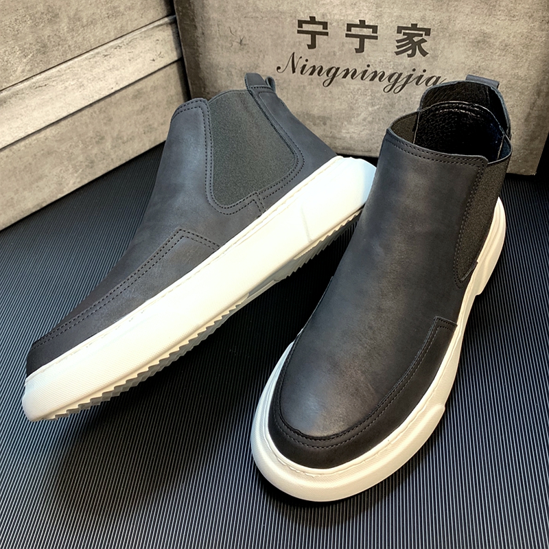 A new high - gang shoe in autumn and winter 2021 new high - gang shoes men and Korean edition of the trend of Martin boots and casual plate shoes