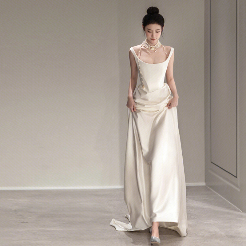 Queen Mother West French Light Wedding 2024 new high -end satin minimalist retro tail tail slim Queen Mother West French Light Wedding 2024 new high -end satin minimalist retro tail tail slim