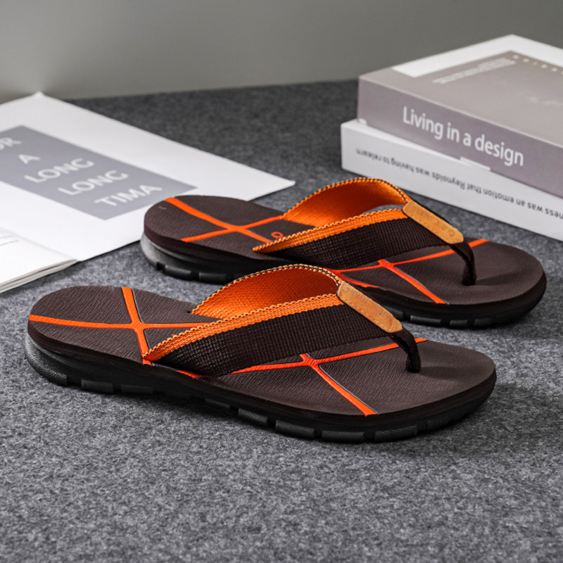 Men's anti-slip herringbone drag 2021 Summer new personality abrasion resistant soft bottom clip foot trailing off trendy beach sandals