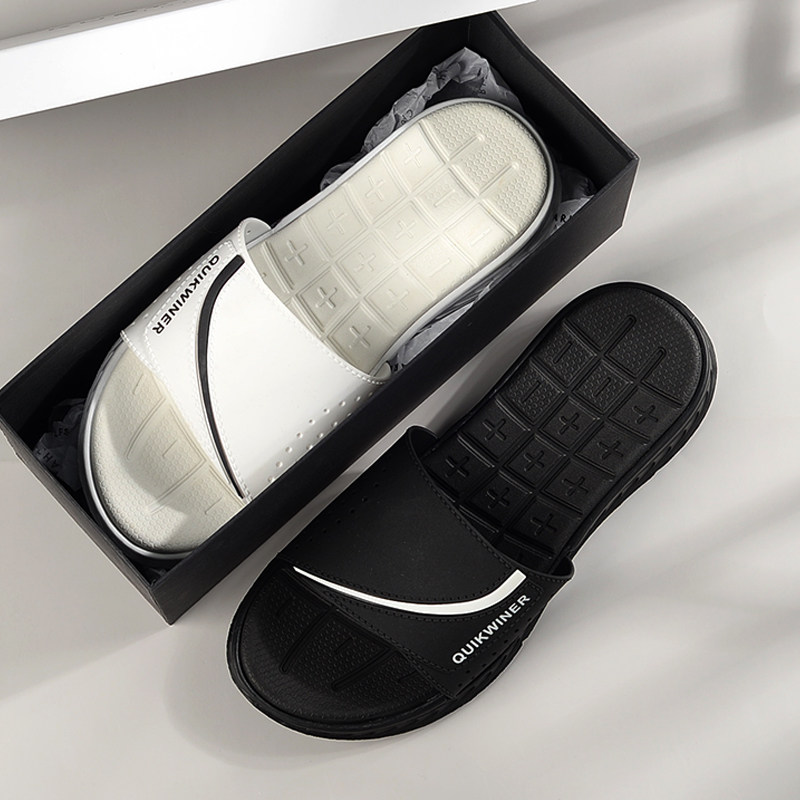 Slippers men and summer fashion wear new trend soft soles in spring 2021 a word slippers personality anti slippers shoes