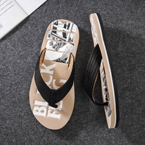 Herringbone drag Male Summer Trend fashion clip foot dragging 2021 new personality non-slip soft bottom beach shoes Outdoor abrasion resistant