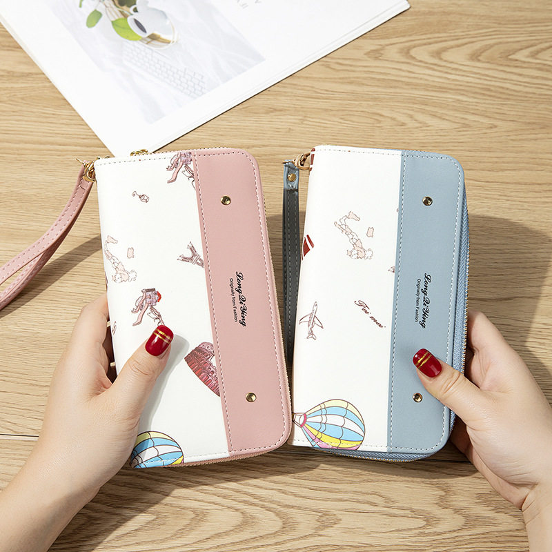 Long wallet, chain with zipper, capacious bag
