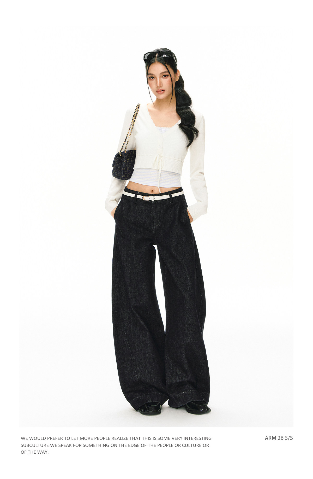 ARISEISM White V-Neck Long-Sleeve Cropped Cardigan