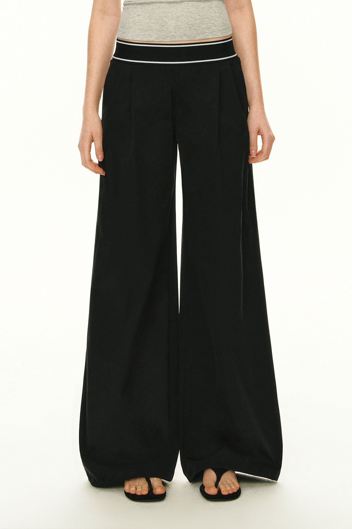 ARISEISM Low-Rise Loose Wide-Leg Trousers