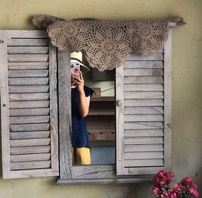 Vintage Distressed Solid Wood Carved Blinds Fake Window Old Window Bathroom Toilet Mirror Flower Shop Photography Props Vintage Distressed Solid Wood Carved Blinds Fake Window Old Window Bathroom Toilet Mirror Flower Shop Photography Props