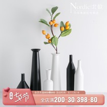 Creative Japanese vase Nordic decorative ornaments Modern simple black and white ceramic dried flower vase living room entrance flower arrangement