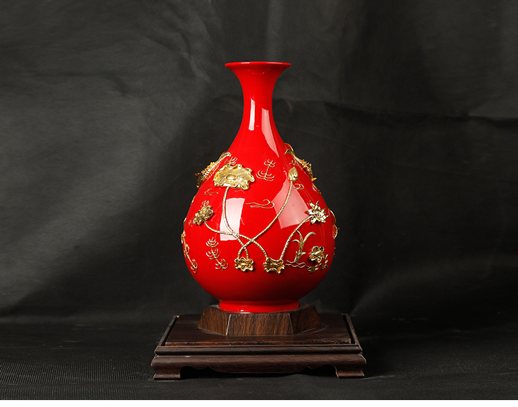 Really sheng dehua Chinese red porcelain paint line carve patterns or designs on woodwork bottle ceramic handicraft furnishing articles every year wining don 't move