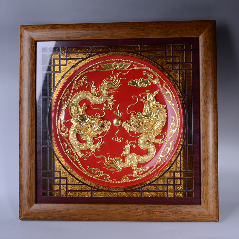 Really sheng Chinese red paint line carve longfeng during the quotation hang dish decorate wall creative home sitting room ceramics handicraft