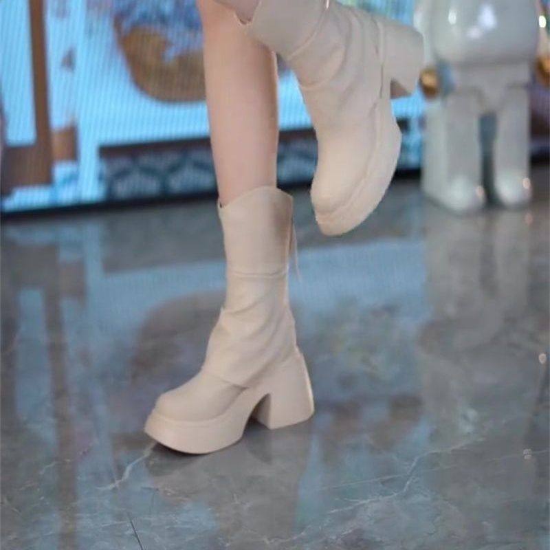 Brand Genuine Leather Short Boots for Petite Women with Thick Soles and Height-Increasing Features, Mid-Calf Autumn and Winter Martin Boots, Round-Toe Short Boots, New Waterproof Fashion Style