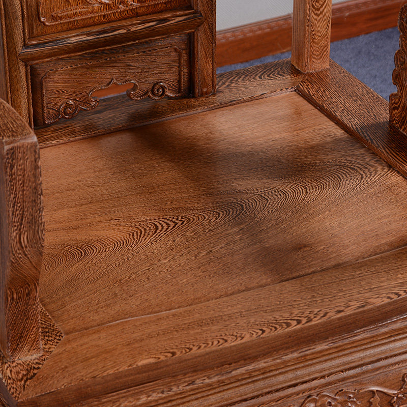 ��鯸�ʵľ̫ʦ�λʹ����鷿����