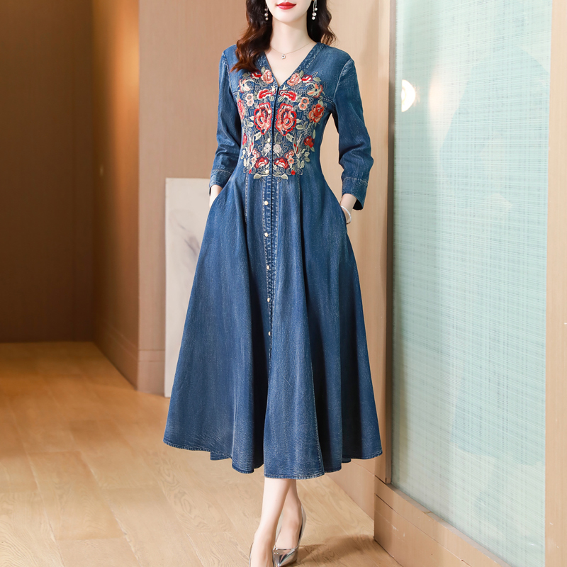 Vintage Ethnic Style Heavy Embroidery Denim Dress for Women, 2026 Spring New Style, Waist-Cinching, Slimming, Elegant Long Dress for Autumn